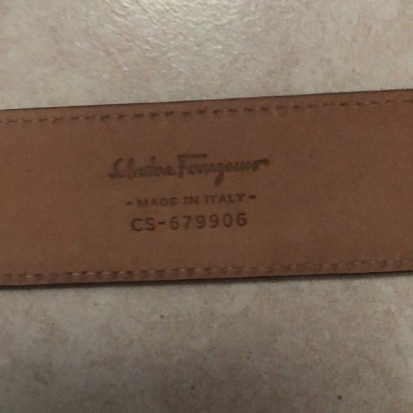 Ferragamo belt - Picture 2 of 3
